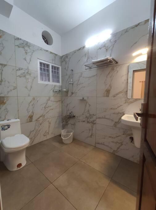 Riveria Portico - River Side 6 Bedroom Private Pool Bungalow North Paravur Экстерьер фото